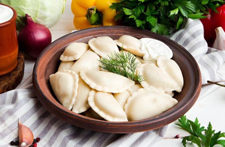 Вареники с рисом и яйцом