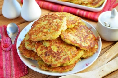 Картофельные драники с сыром и ветчиной