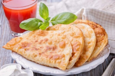 Чебуреки с сыром в духовке
